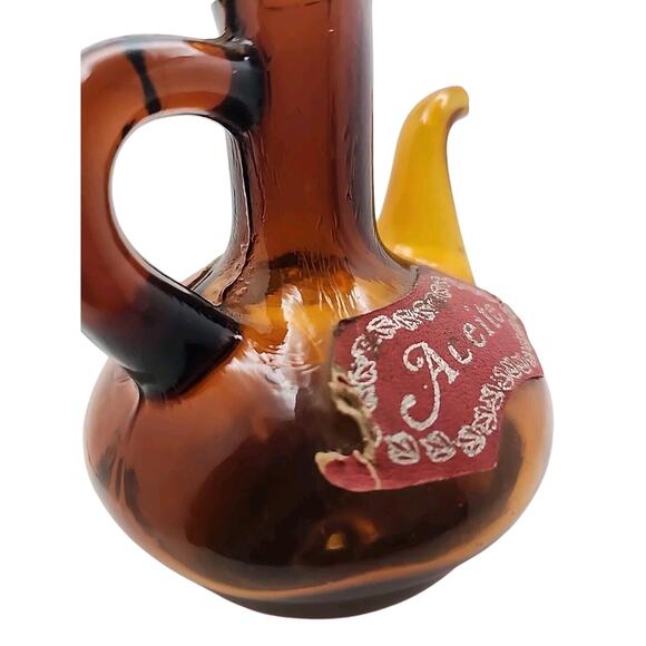 Vintage Aceite Miniature Amber Glass Pitcher Cork Stopper Gold Tone Chain Retro - Picture 8 of 10